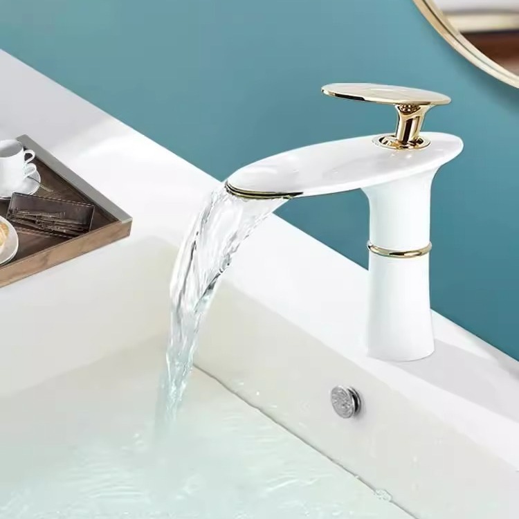 Waterfall Basin Faucet White G - Home Hardware Bathroom Sinks recension och pris