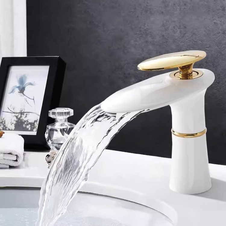 Waterfall Basin Faucet White G - Home Hardware Bathroom Sinks recension och pris